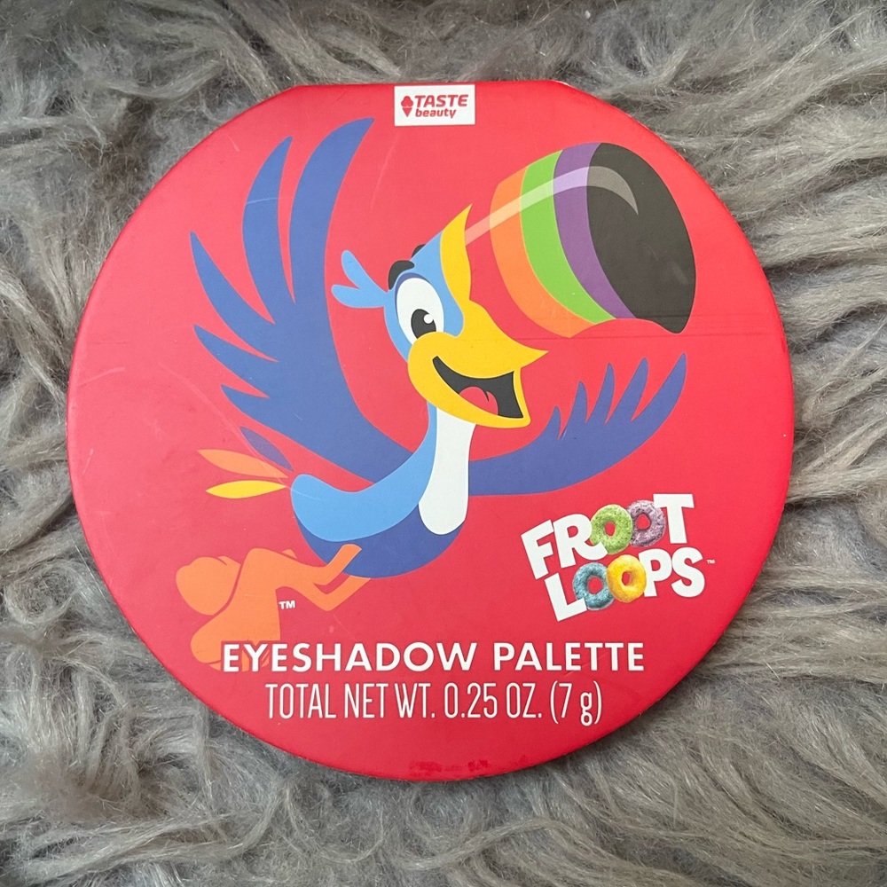 Taste beauty x Froot Loops eyeshadow NWT